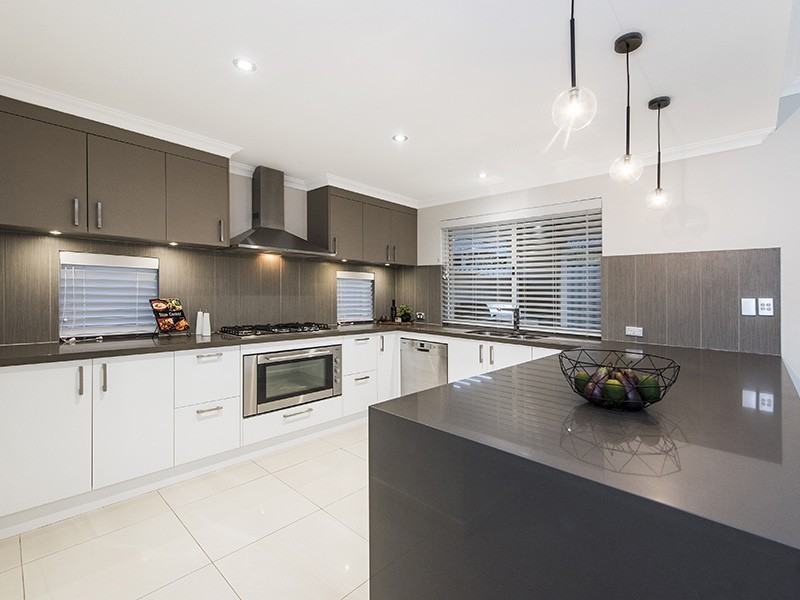112 Piara Drive, Piara Waters WA 6112