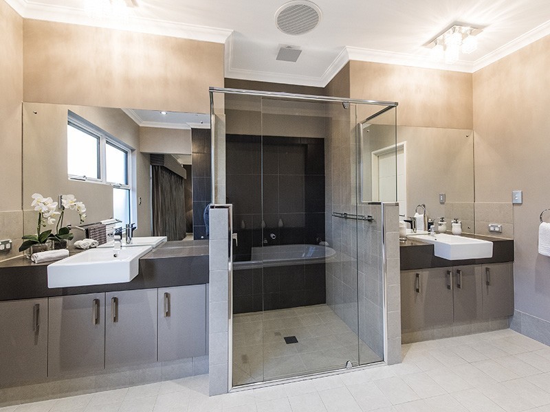 112 Piara Drive, Piara Waters WA 6112