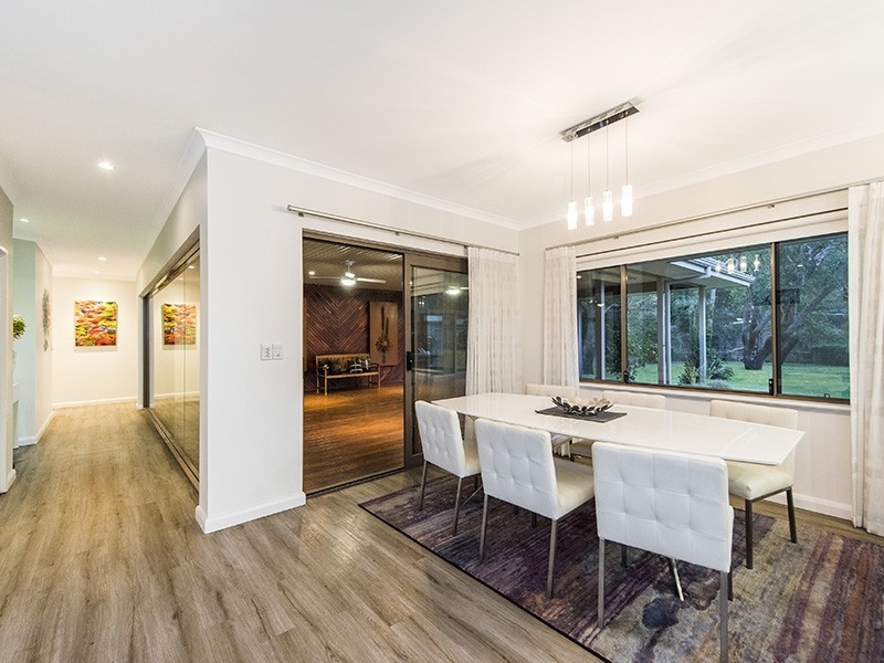 39 Watsonia Road, Gooseberry Hill WA 6076