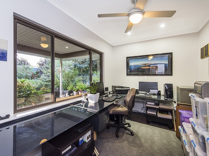 39 Watsonia Road, Gooseberry Hill WA 6076