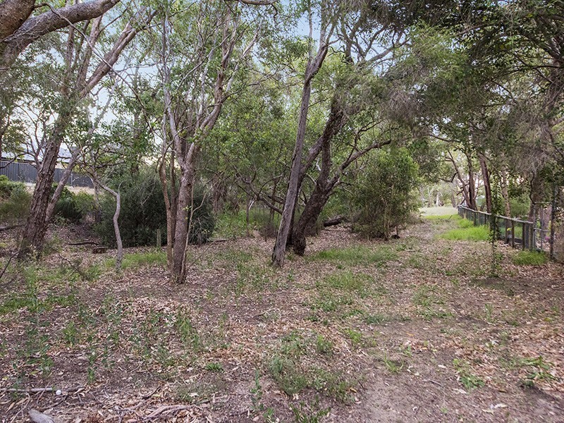 39 Watsonia Road, Gooseberry Hill WA 6076