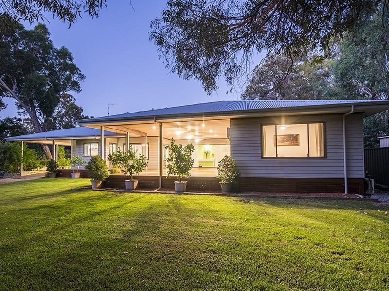 39 Watsonia Road, Gooseberry Hill WA 6076