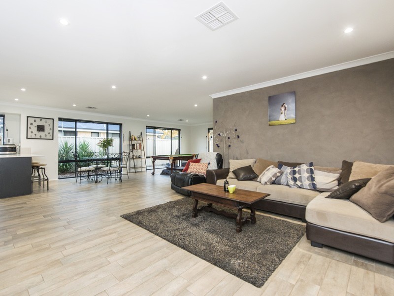7 Maida Vale Road, Maida Vale WA 6057