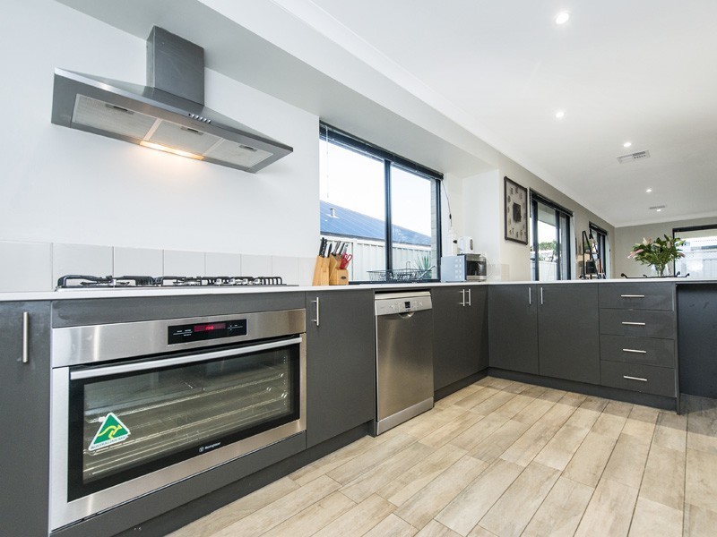 7 Maida Vale Road, Maida Vale WA 6057