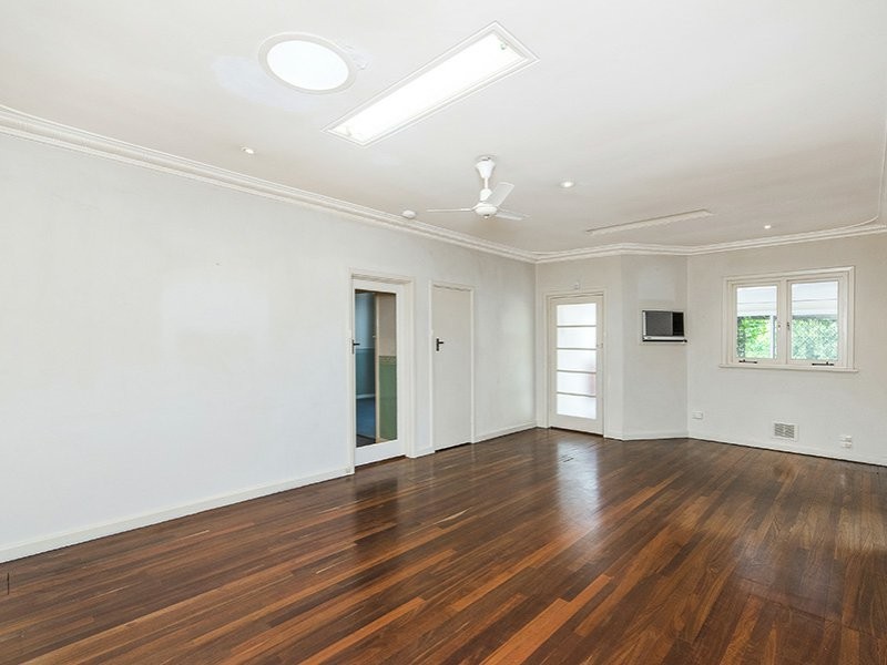 3 Traylen Road, Kalamunda WA 6076