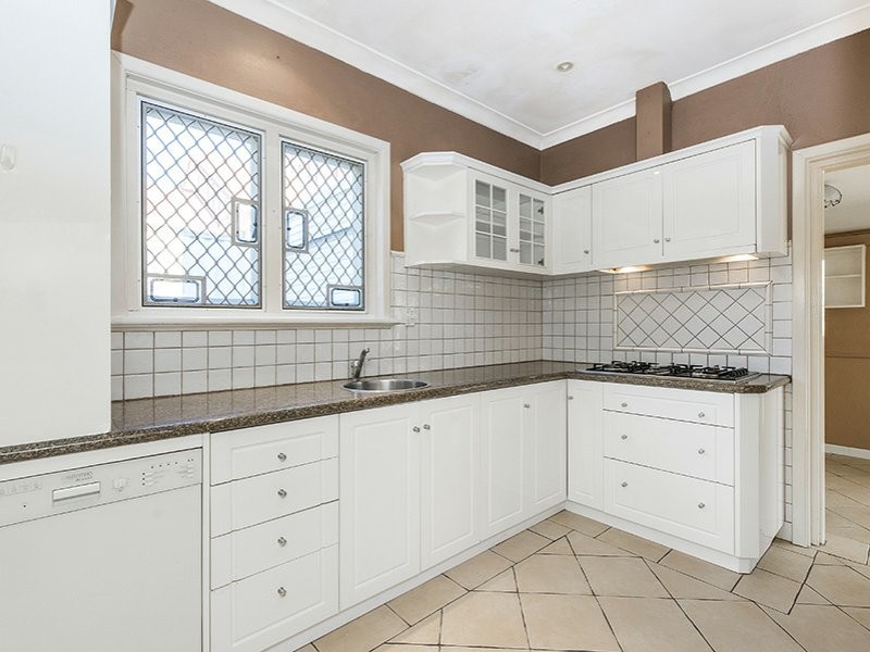 3 Traylen Road, Kalamunda WA 6076