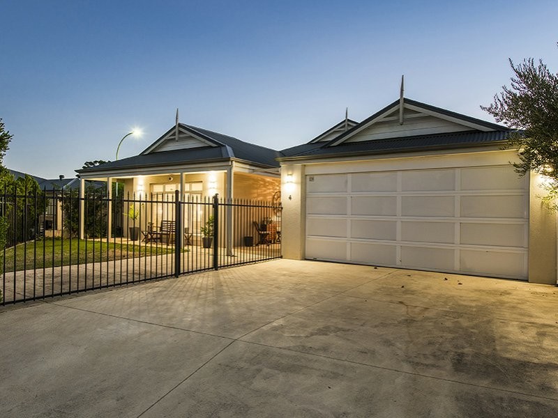 4 Kaoriki Court, Maida Vale WA 6057