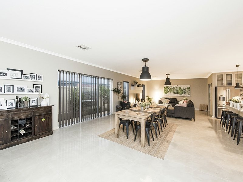 4 Kaoriki Court, Maida Vale WA 6057