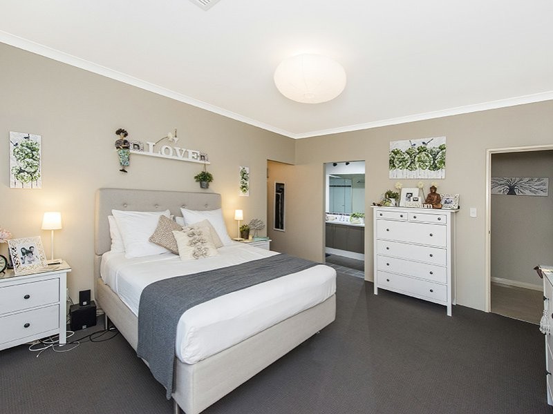 4 Kaoriki Court, Maida Vale WA 6057