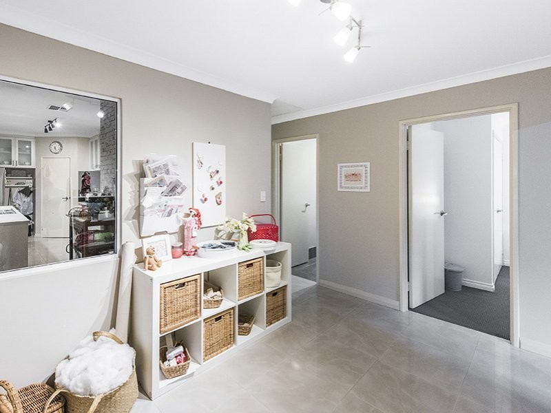 4 Kaoriki Court, Maida Vale WA 6057