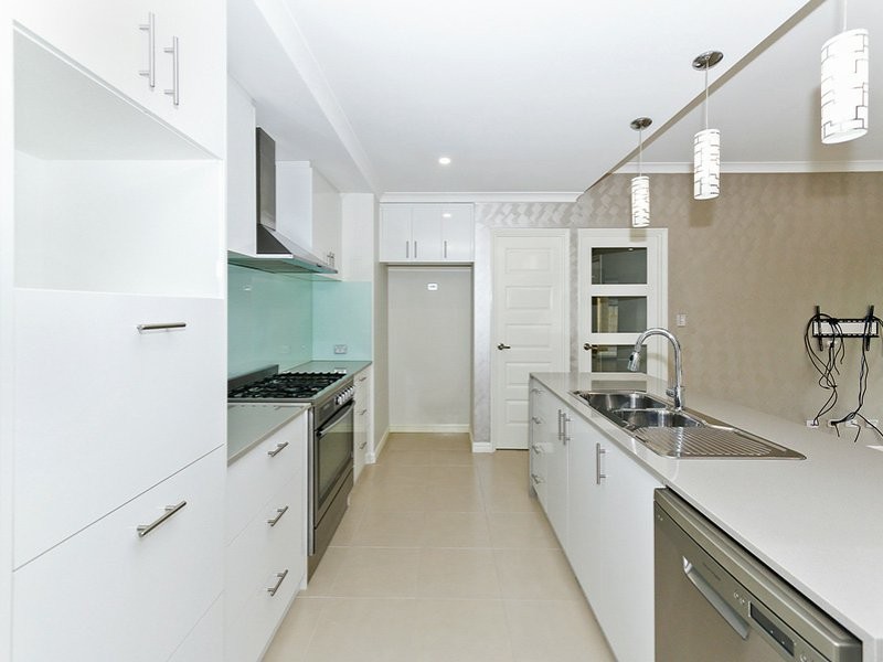 6 Olney Court, High Wycombe WA 6057