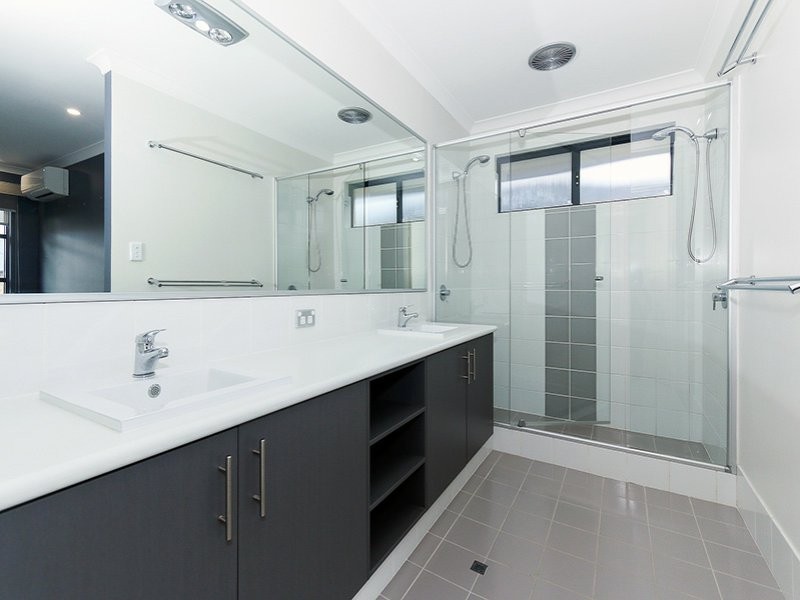 6 Olney Court, High Wycombe WA 6057