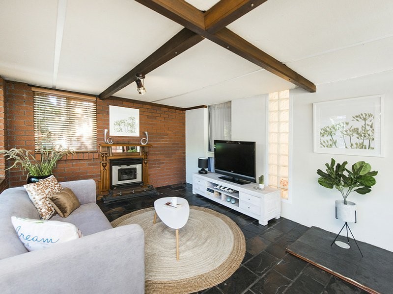 36 Bugendore Street, Maida Vale WA 6057