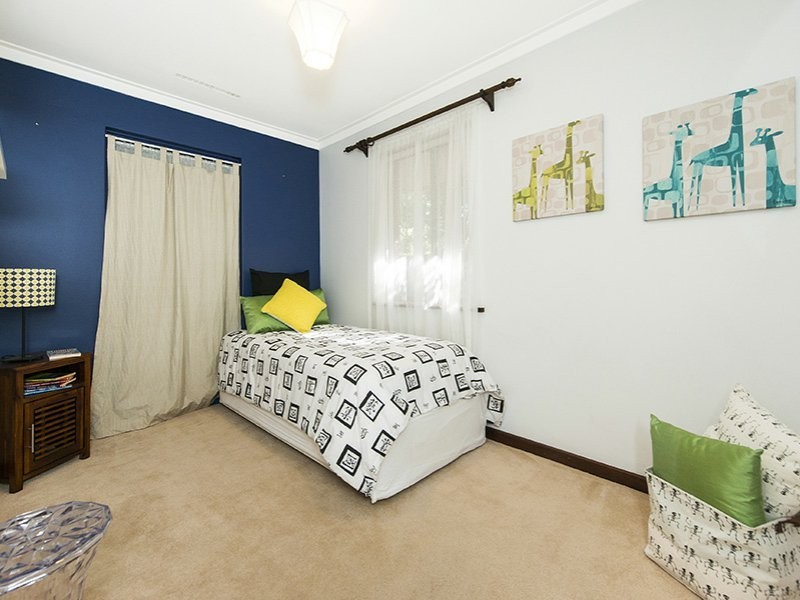 36 Bugendore Street, Maida Vale WA 6057