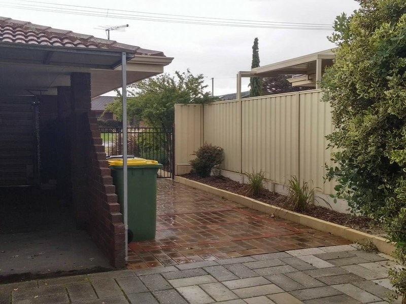 67 Calluna Way, Forrestfield WA 6058