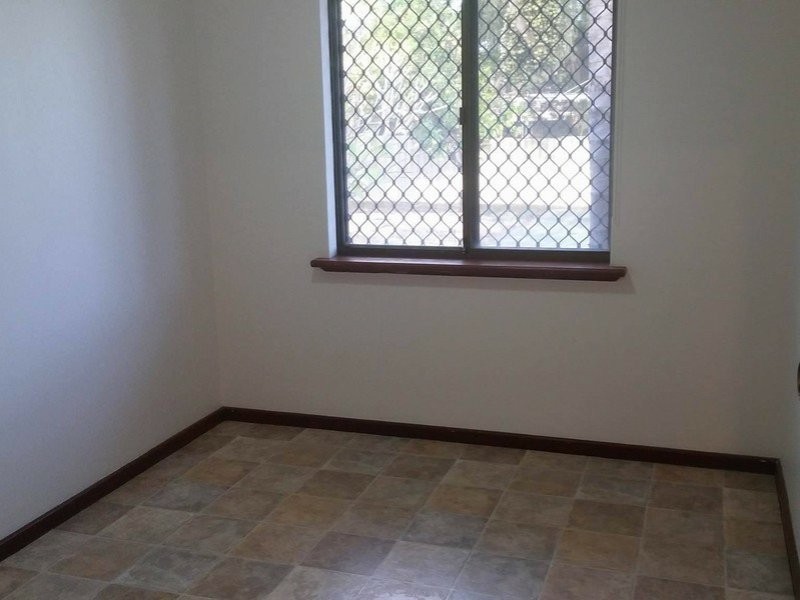 67 Calluna Way, Forrestfield WA 6058