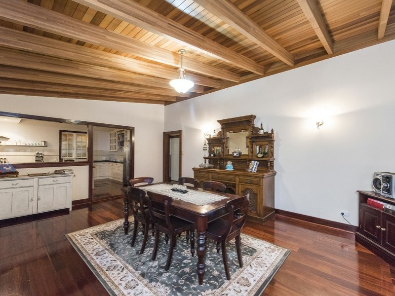 33 Macao Road, High Wycombe WA 6057