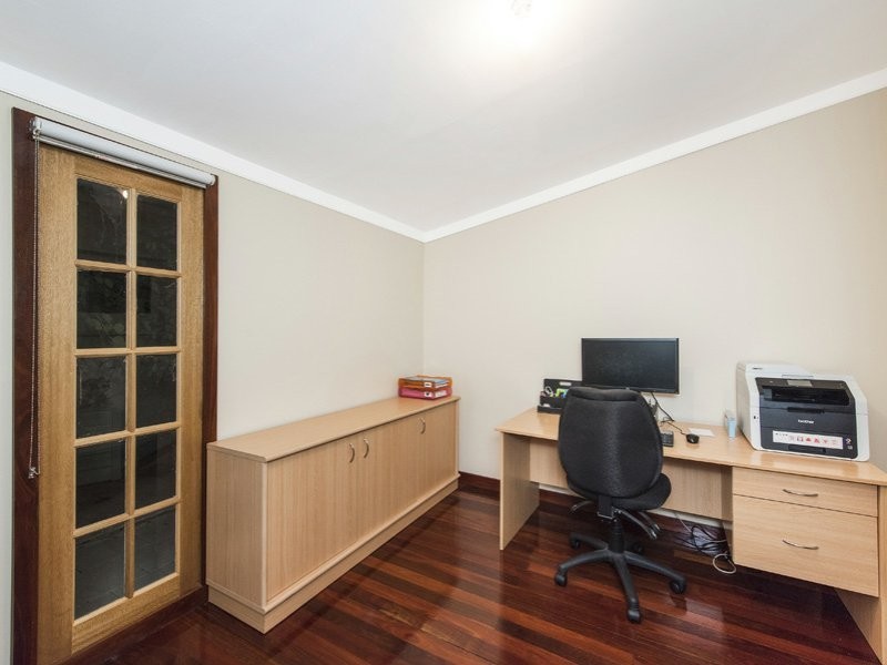 33 Macao Road, High Wycombe WA 6057
