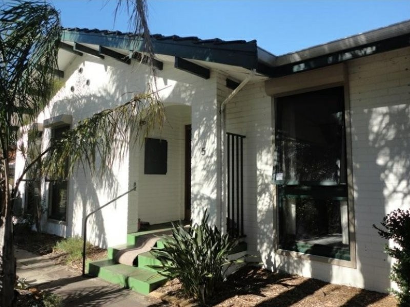 5 Bugendore Street, Maida Vale WA 6057