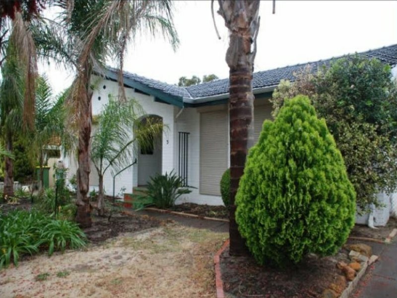 5 Bugendore Street, Maida Vale WA 6057
