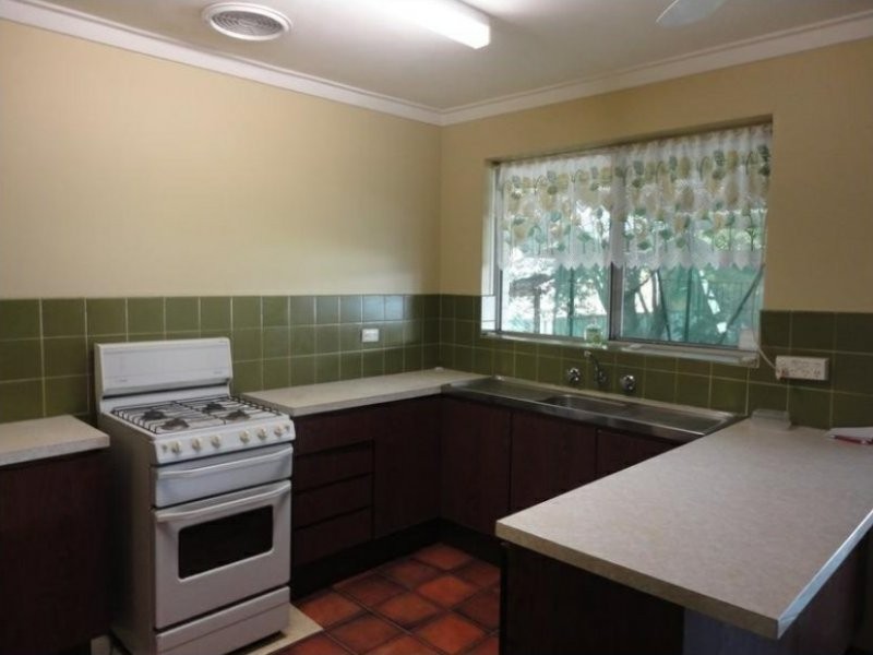 5 Bugendore Street, Maida Vale WA 6057