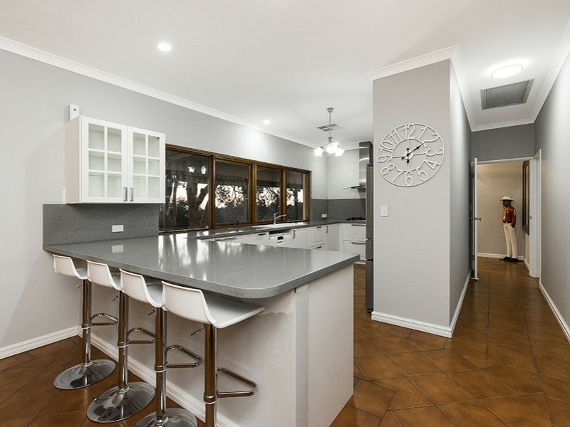 90 John Farrant Drive, Gooseberry Hill WA 6076