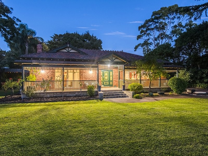 96 Williams Street, Gooseberry Hill WA 6076