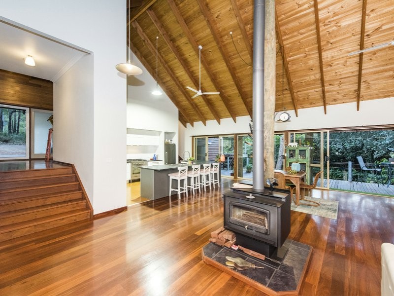 945 Martin Road, Mundaring WA 6073