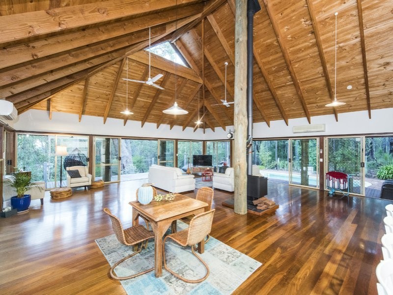 945 Martin Road, Mundaring WA 6073