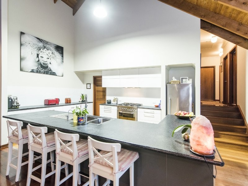 945 Martin Road, Mundaring WA 6073