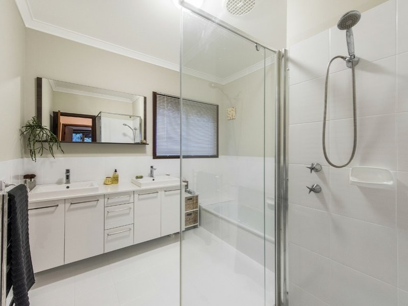 945 Martin Road, Mundaring WA 6073