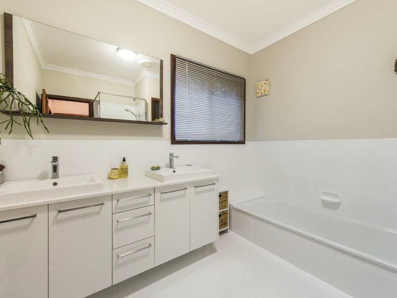 945 Martin Road, Mundaring WA 6073