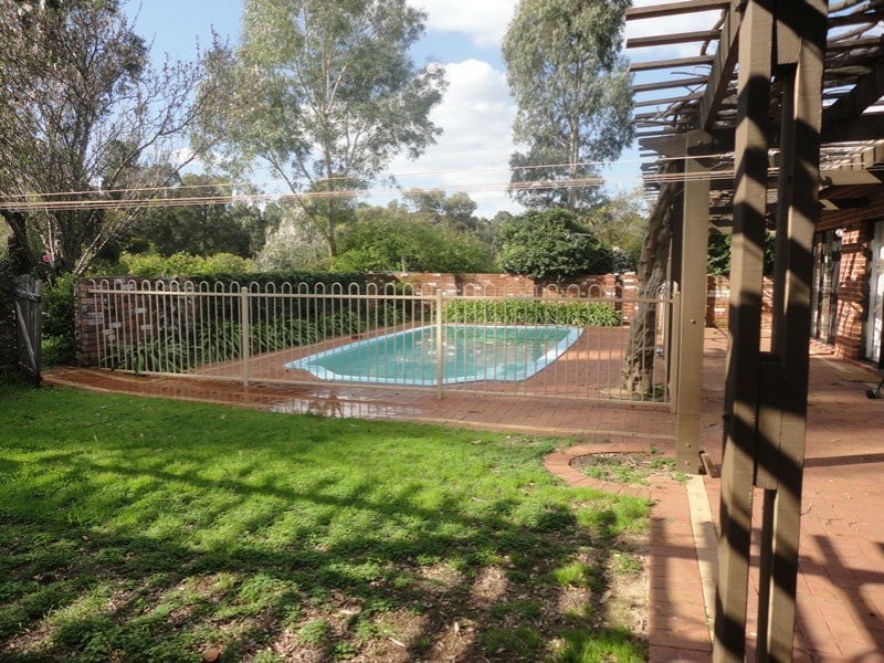 141 Stanhope Road, Bickley WA 6076