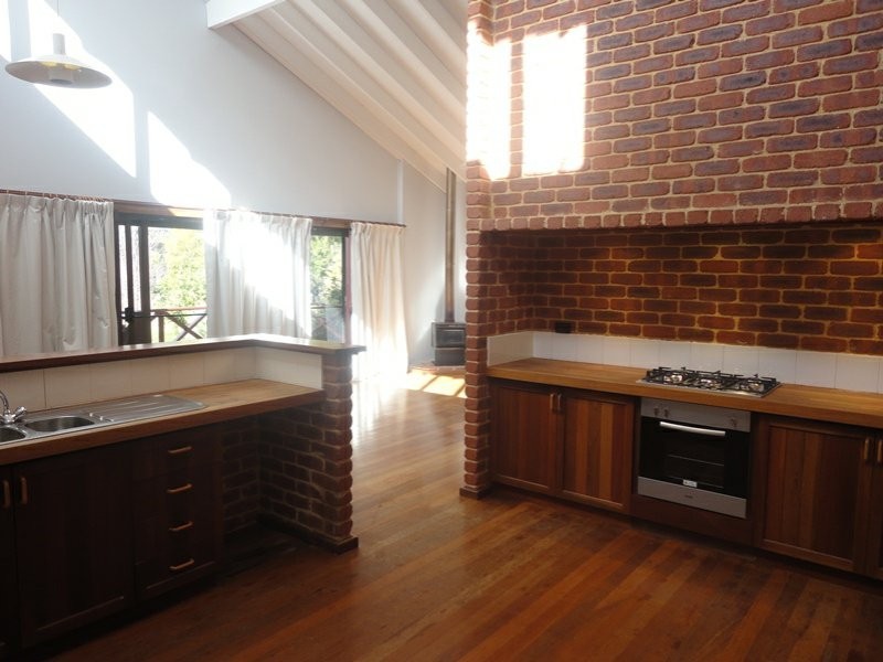 141 Stanhope Road, Bickley WA 6076