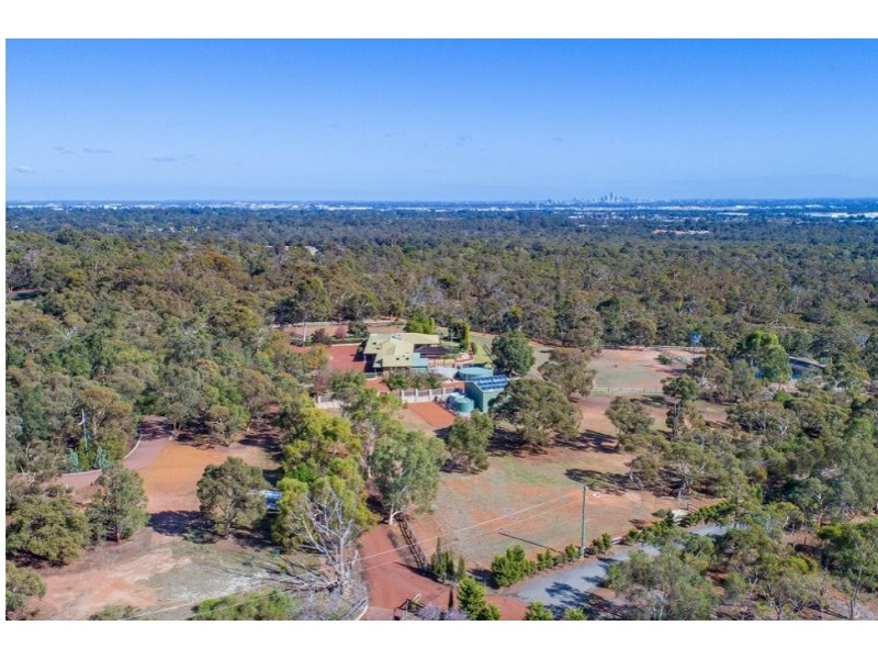 9 Adelaide Crescent, Helena Valley WA 6056