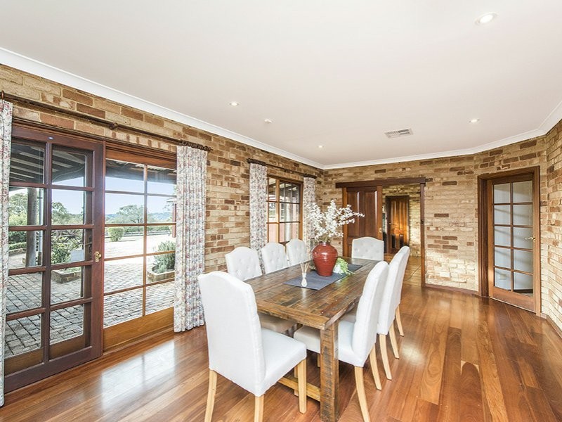 9 Adelaide Crescent, Helena Valley WA 6056