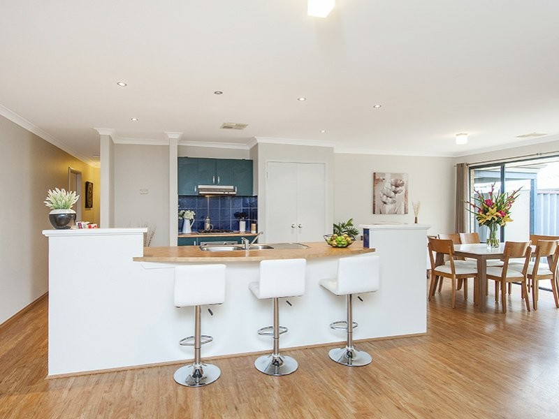 24 Buttercup Crescent, High Wycombe WA 6057