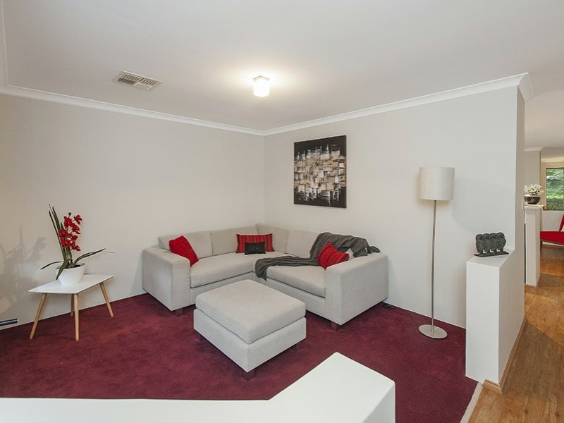 24 Buttercup Crescent, High Wycombe WA 6057