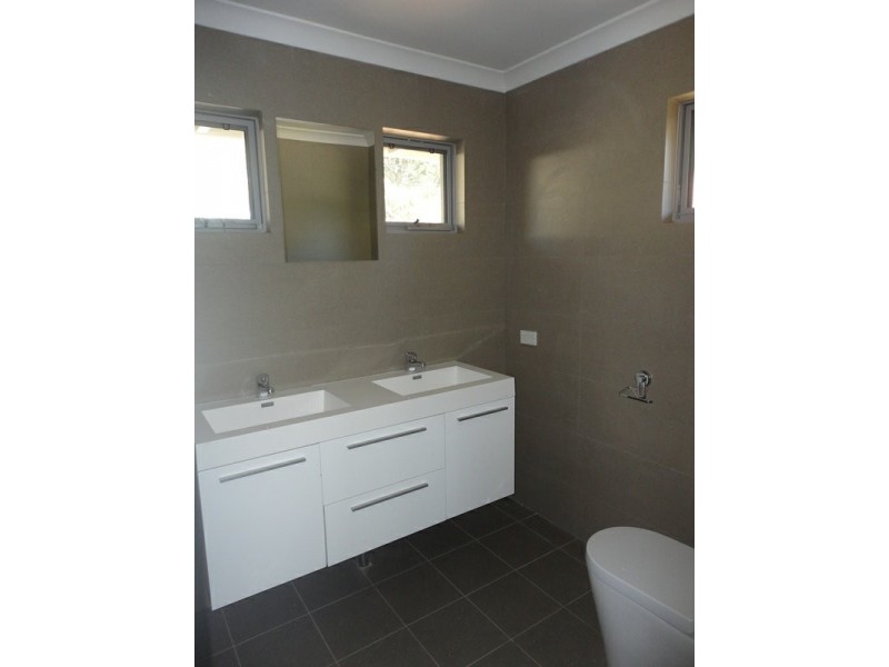 64 Orangedale Road, Lesmurdie WA 6076