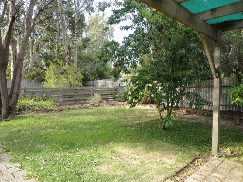 6 Orangedale Road, Lesmurdie WA 6076