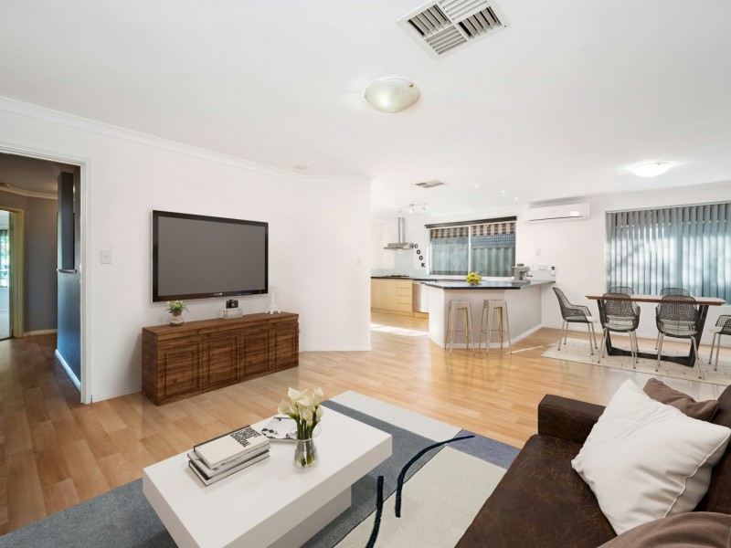 20 Rowell Gardens, High Wycombe WA 6057