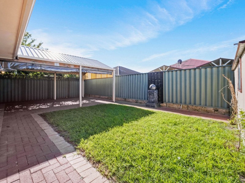 20 Rowell Gardens, High Wycombe WA 6057