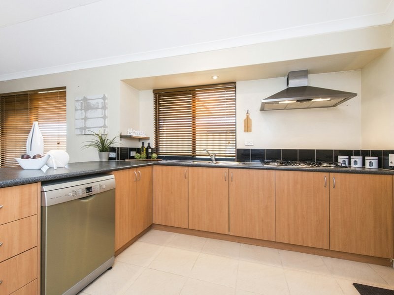 89 Foxton Boulevard, High Wycombe WA 6057