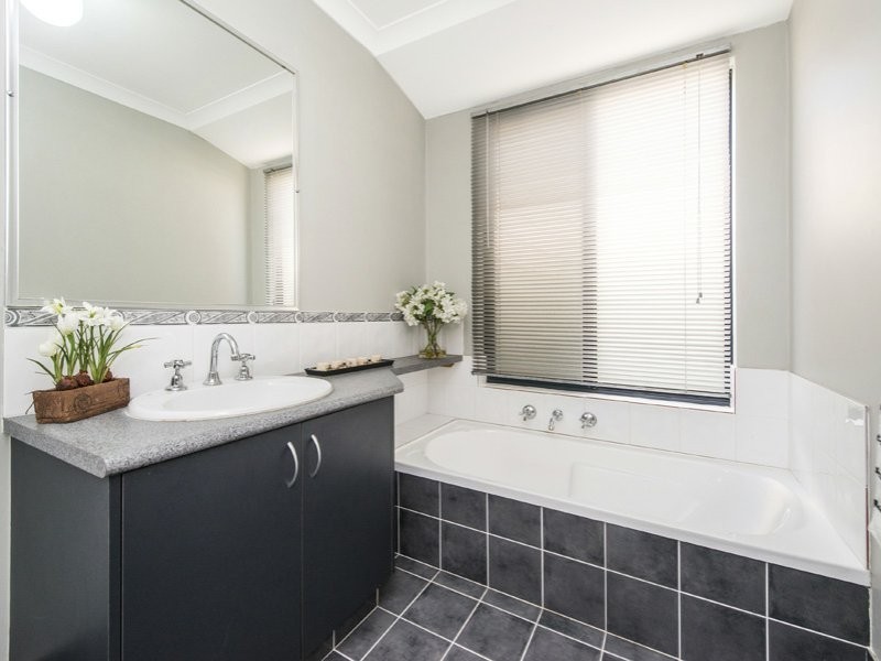 89 Foxton Boulevard, High Wycombe WA 6057