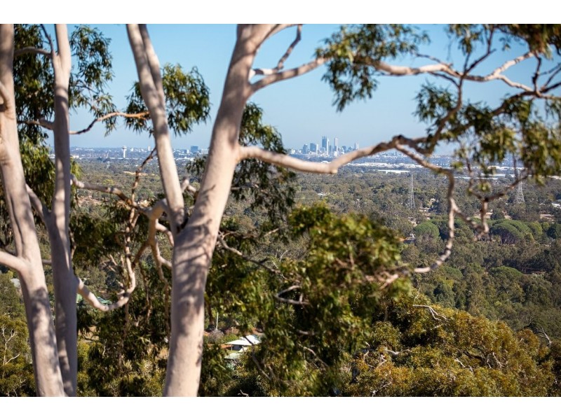 22 Boya Crescent, Boya WA 6056