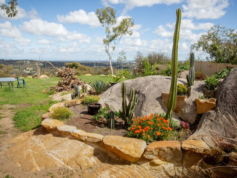 22 Boya Crescent, Boya WA 6056