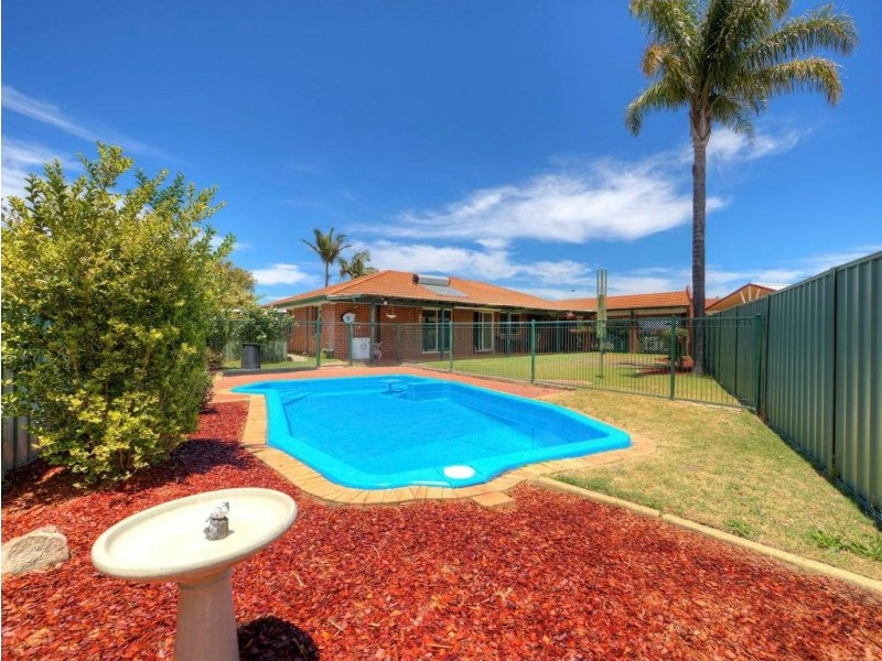 17 Tungsten Court, Forrestfield WA 6058