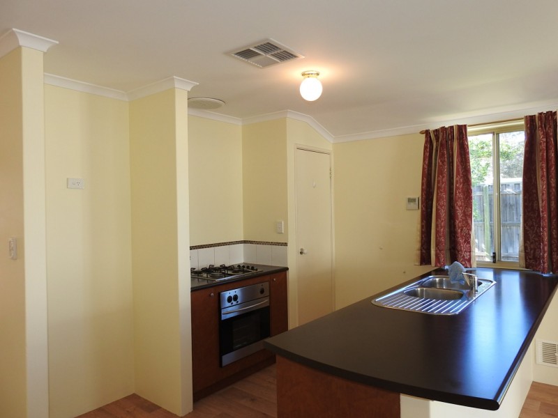 1/4 Wittenoom Road, High Wycombe WA 6057