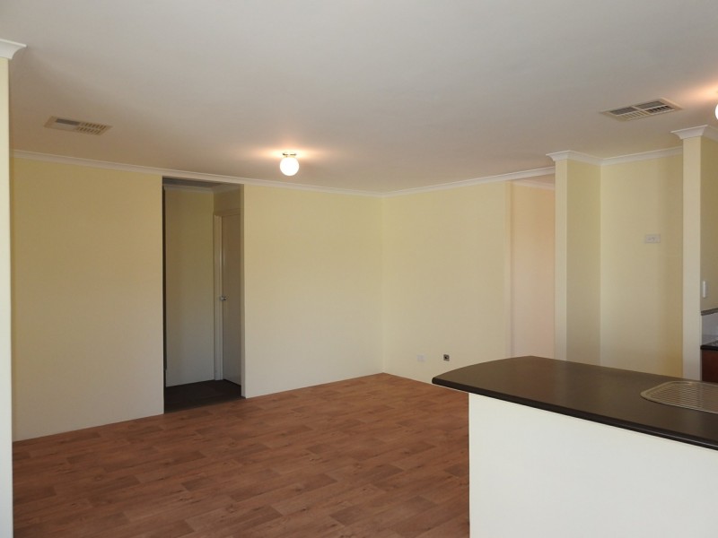 1/4 Wittenoom Road, High Wycombe WA 6057