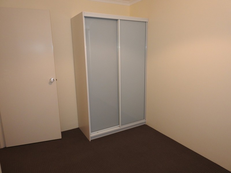 1/4 Wittenoom Road, High Wycombe WA 6057